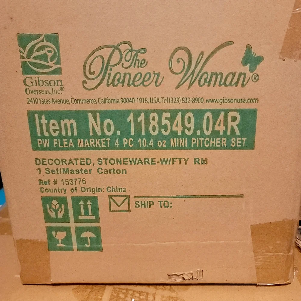 Pioneer Woman Mini Pitchers - Picture 5 of 5